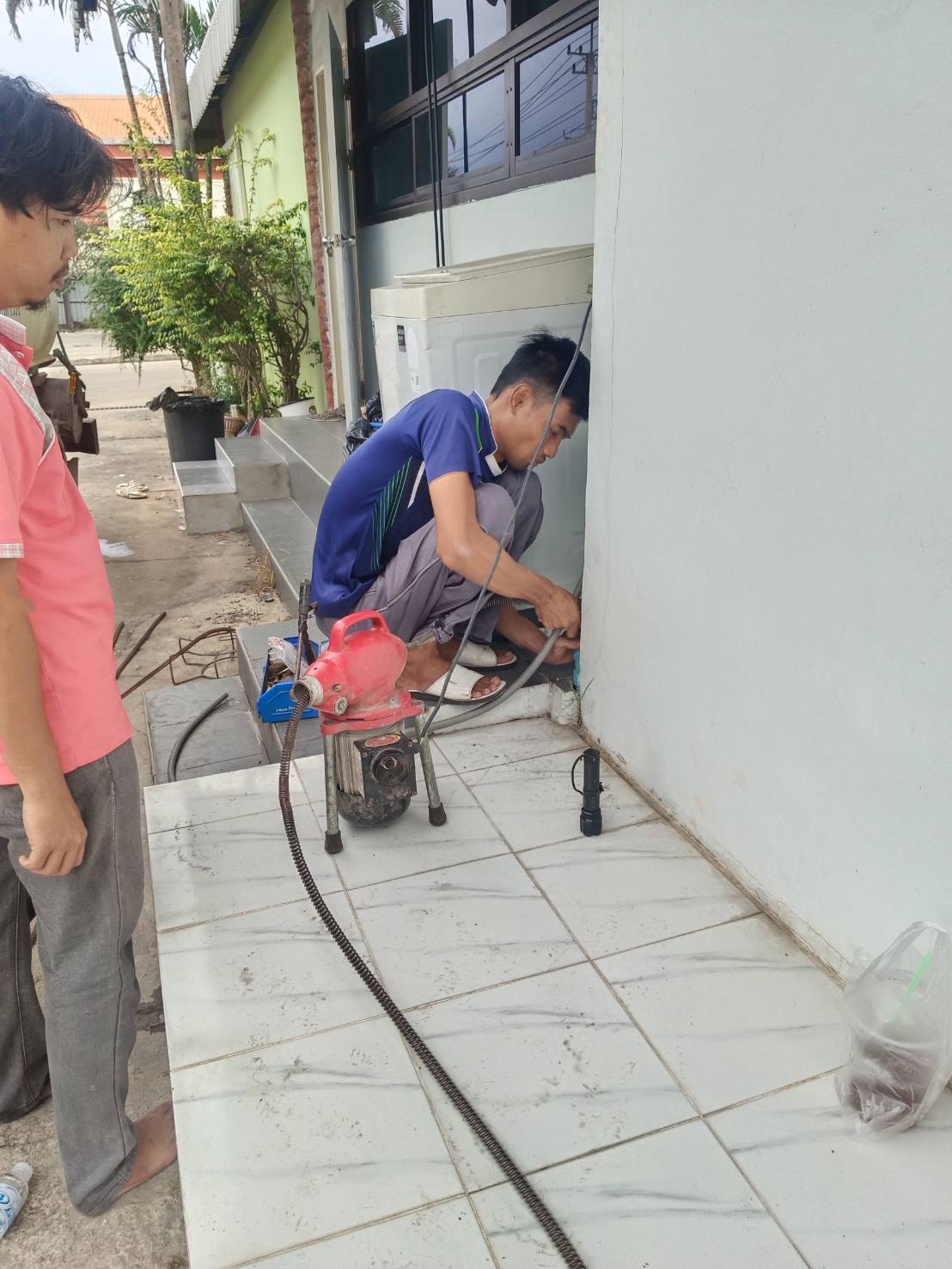 22 - https://บริการรับแก้ไขท่อตันส้วมตัน.com | แก้ไขท่อตันส้วมตัน - บริการแก้ท่อตัน ส้วมตัน ลอกท่อ ทุกประเภท ด้วยงูเหล็ก วางถังแซท ขุดบ่อส้วม ครอบคลุมราชบุรี สมุทรสงคราม กาญจนบุรี และเพชรบุรี