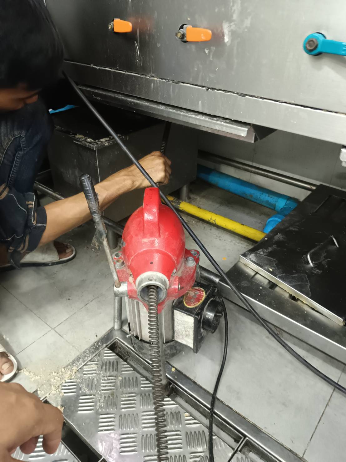 7 - https://บริการรับแก้ไขท่อตันส้วมตัน.com | แก้ไขท่อตันส้วมตัน - บริการแก้ท่อตัน ส้วมตัน ลอกท่อ ทุกประเภท ด้วยงูเหล็ก วางถังแซท ขุดบ่อส้วม ครอบคลุมราชบุรี สมุทรสงคราม กาญจนบุรี และเพชรบุรี